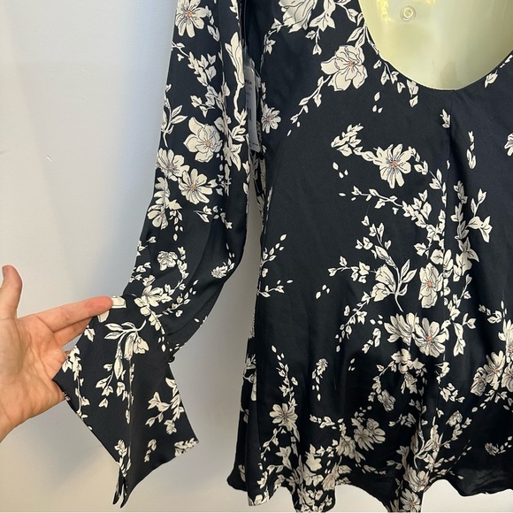NWT Free People White Floral Black Combo Sheath Dress with Bell Sleeves - Picture 7 of 12